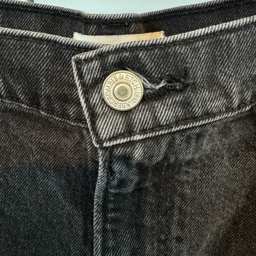 Abercrombie & Fitch Black Washed Frayed Jean Shorts - Picture 2 of 7